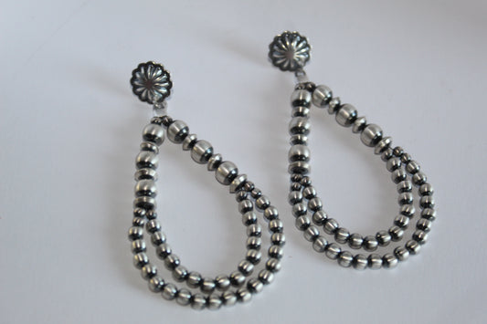 Navajo Pearl & Concho Earring