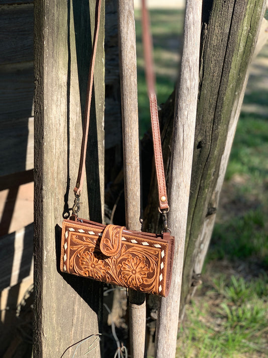 Small tooled clutch
