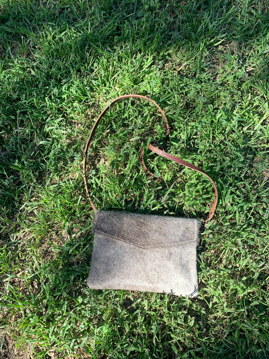 Medium cowhide purse